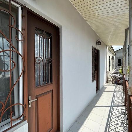 Hotel House On Ganja Street à Koutaïssi Extérieur photo