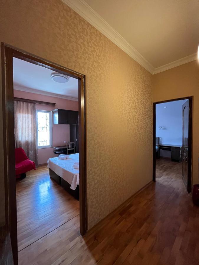 Hotel House On Ganja Street à Koutaïssi Extérieur photo
